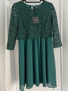 ATTESA Italy Emerald Green Lace Chiffon Maternity Nursing Dress Size Small NWT